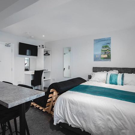 Blackpool Abode - Polaris Apartments Buitenkant foto
